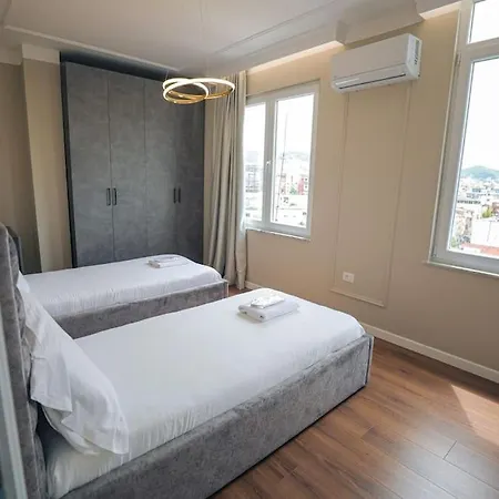Miku Apartment-upscale 2bdr With A Spectacular View * تيرانا