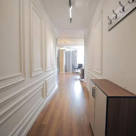 Miku Apartment-upscale 2bdr With A Spectacular View Apartmán Tirana